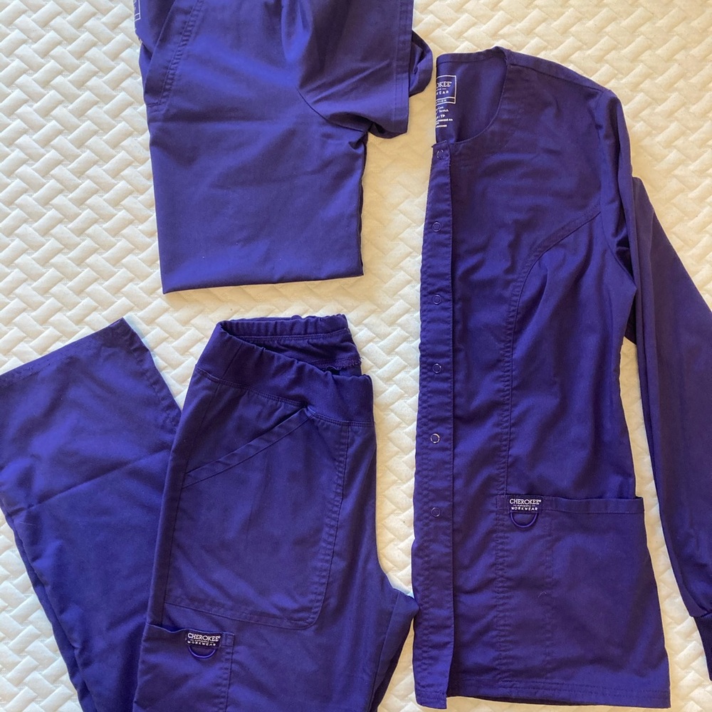 Cherokee scrub set